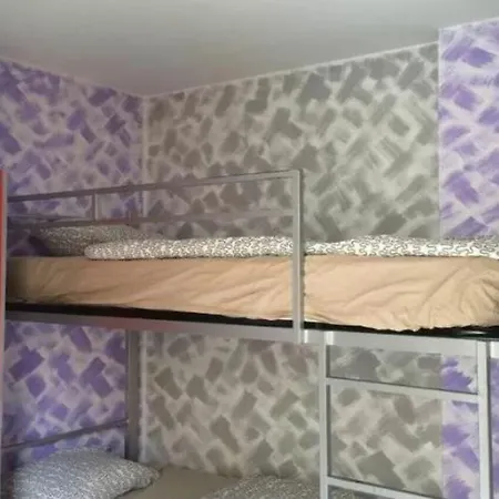 Onefam Sants Auberge de jeunesse