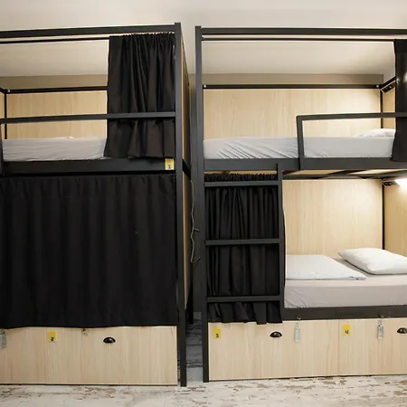 Onefam Sants Hostel *