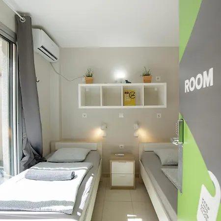 Onefam Sants Hostel