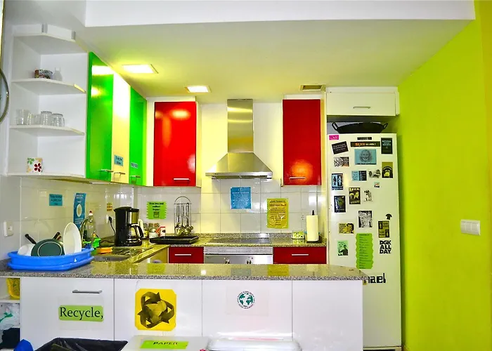 Hostel Onefam Sants *