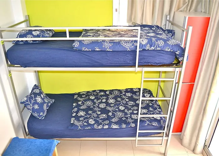 Hostel Onefam Sants