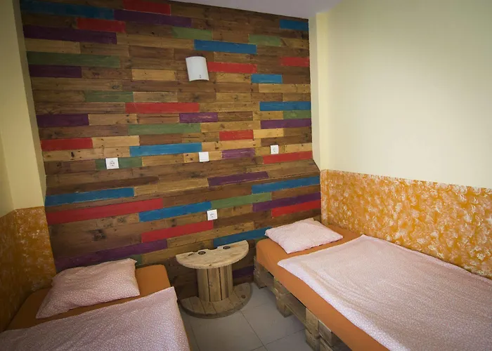 Onefam Sants Hostel *