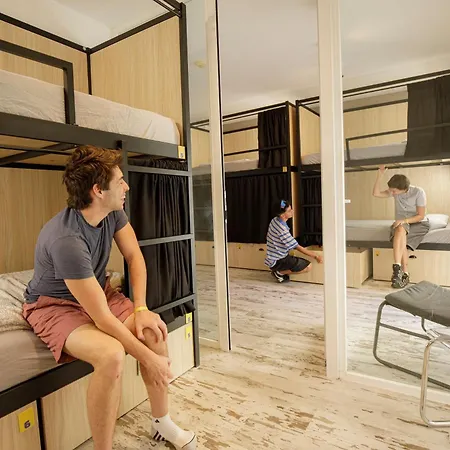 Onefam Sants 巴塞罗那