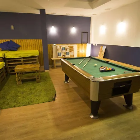 Onefam Sants Hostel