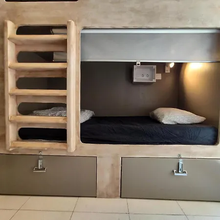 Hostel Onefam Sants